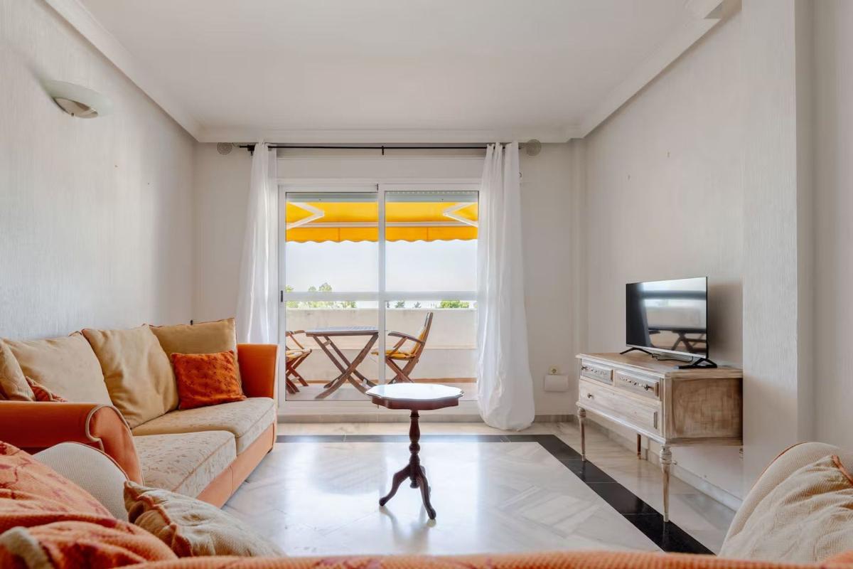 Продажа квартиры на Piso en Calle de las Adelfas, 3, Nueva Andalucía, Marbella, Марбелла
 photo 5