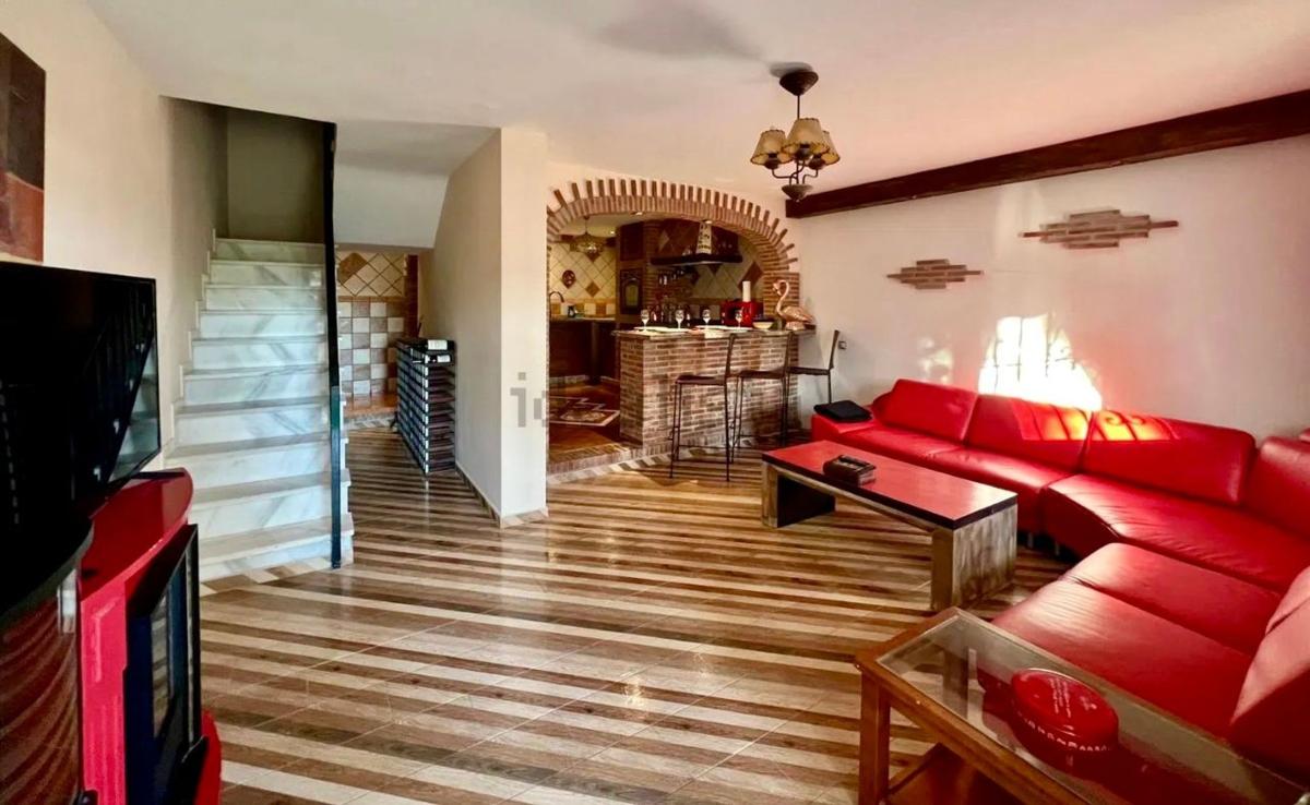 Venta de chalet adosado en Chalet adosado en Avenida de la naciones, 32, Parque Central, Estepona , Estepona photo 4