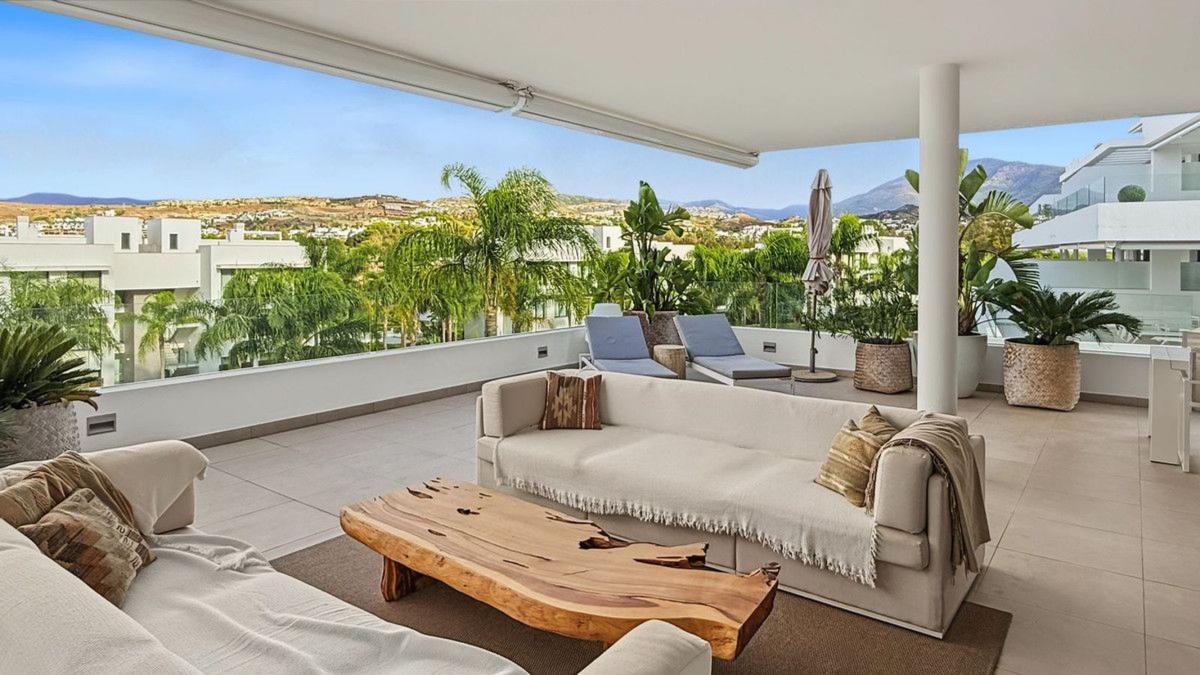 Venta de piso en Piso en Calle Laelia, Nueva Atalaya, Estepona, Estepona
photo 2