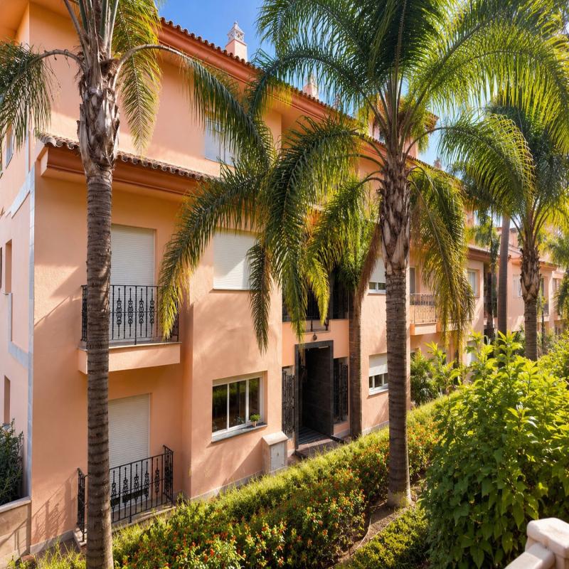 Venta de piso en Piso en Pleyades-nva Andalucia h, 39, Los Naranjos, Marbella, Marbella
 photo 2