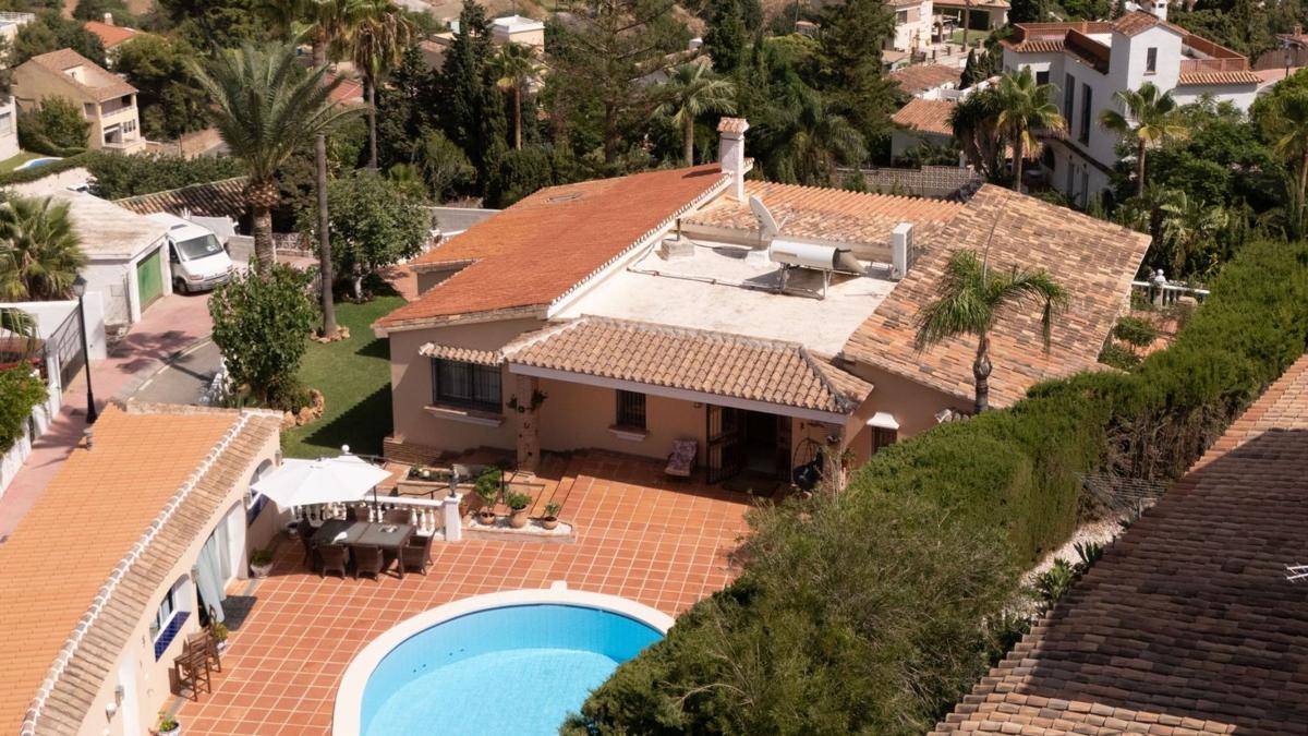 Sprzedaż niezależnego domku jednorodzinnego w Casa o chalet en Torreblanca del Sol, Fuengirola, Fuengirola photo 3