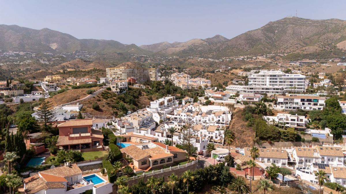Sprzedaż niezależnego domku jednorodzinnego w Casa o chalet en Torreblanca del Sol, Fuengirola, Fuengirola photo 4