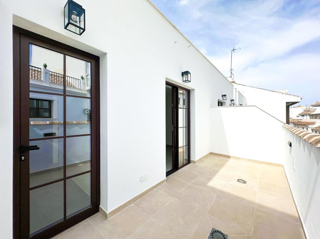 Venta de chalet adosado en Chalet adosado en Centro, Estepona , Estepona photo 2