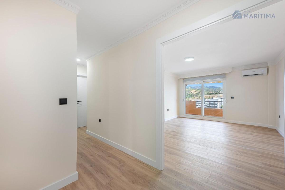 Venta de piso en Piso en Sierra de Estepona-Avda de Andalucia, Estepona, Estepona
photo 2