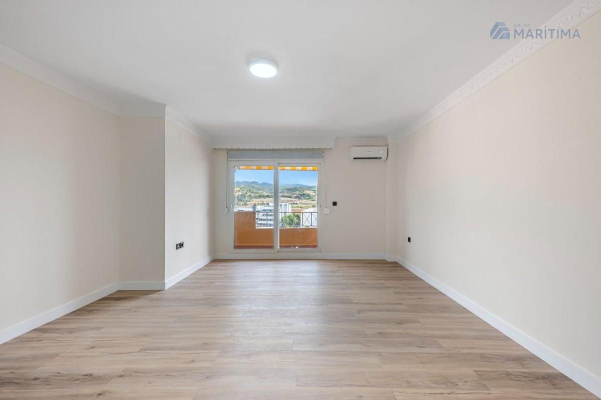 Venta de piso en Piso en Sierra de Estepona-Avda de Andalucia, Estepona, Estepona
photo 4