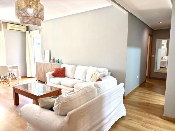 Venta de piso en Piso en Avenida Jane Bowles, 4, Ciudad Jardín, Málaga, Málaga
 photo 4