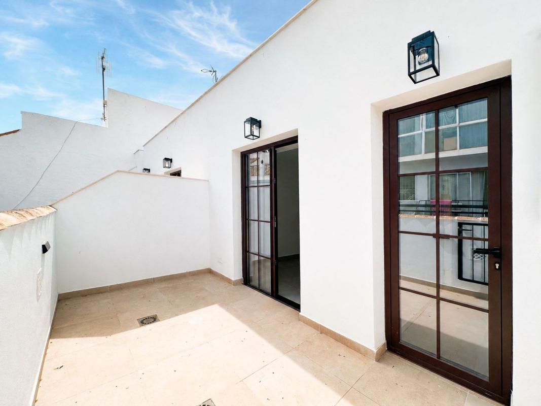 Venta de chalet adosado en Chalet adosado en Centro, Estepona , Estepona photo 2