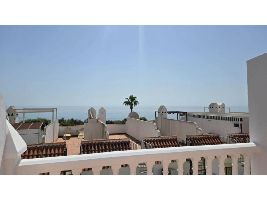 Sale of townhouse in  Chalet adosado en Calle Aldea, Chullera, Manilva , Manilva photo 4