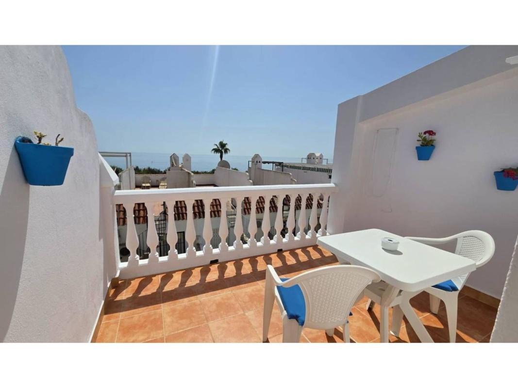Sale of townhouse in  Chalet adosado en Calle Aldea, Chullera, Manilva , Manilva photo 5