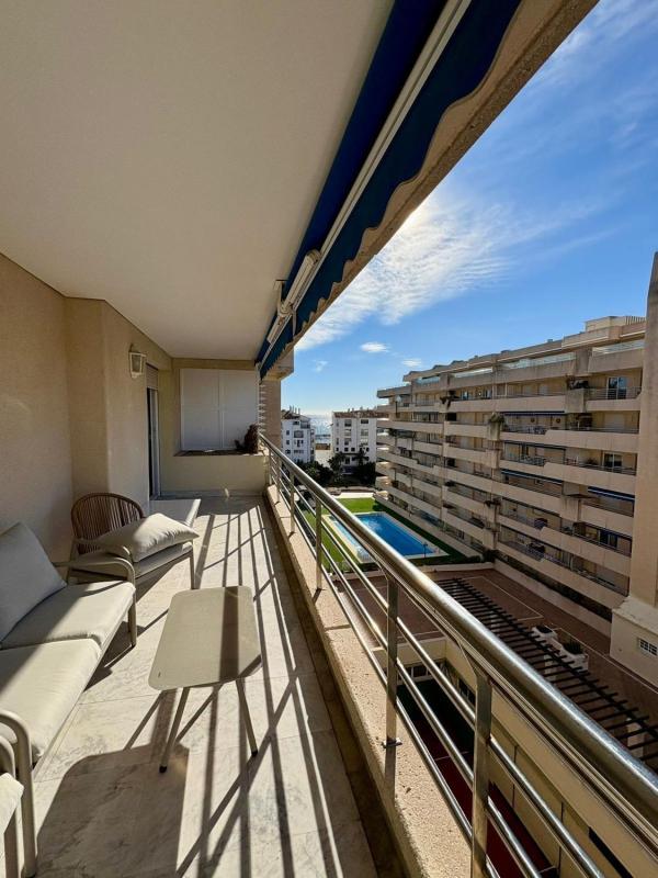 Venta de piso en Piso en Calle Ramón Areces, 2, Puerto Banús, Marbella, Marbella
photo 1
