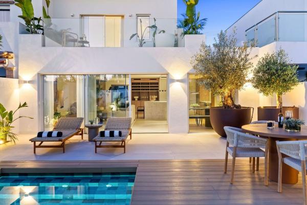 Chalet adosado en Rodeo Alto-Guadaiza-La Campana, Marbella photo 1