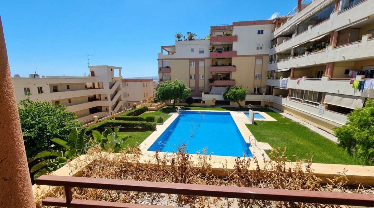 Sprzedaż mieszkania w Piso en ave marina s/n, Zona Centro Comercial Torrequebrada, Benalmádena, Benalmádena
photo 1