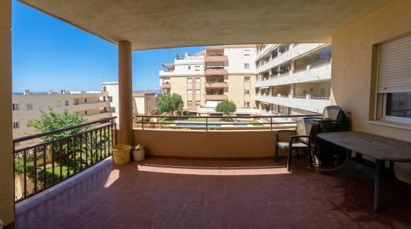 Sprzedaż mieszkania w Piso en ave marina s/n, Zona Centro Comercial Torrequebrada, Benalmádena, Benalmádena
thumbnail 1