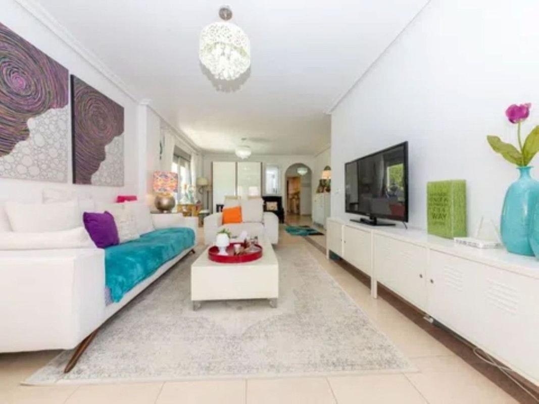 Venta de piso en Piso en Nueva Andalucía, Marbella, Marbella
 photo 3