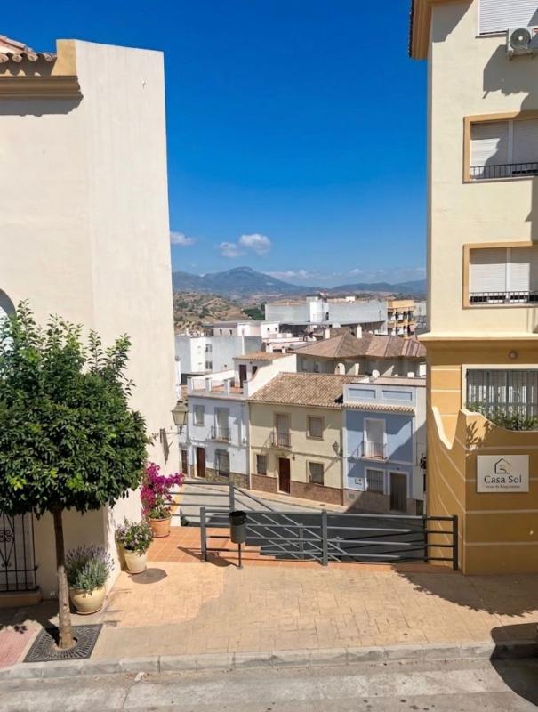 Sale of townhouse in  Chalet adosado en Calle Paseo del Obispo, Coin , Coin photo 2