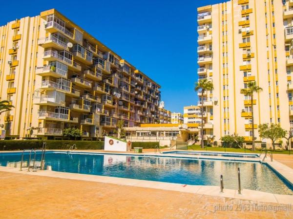 Sprzedaż mieszkania w Piso en Avenida Gamonal, Parque de la Paloma, Benalmádena, Benalmádena
thumbnail 2