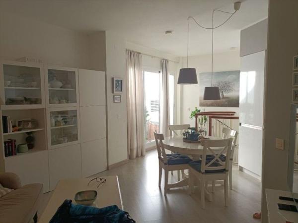 Duplex en venta en Dúplex en Paseo de Maritimo Torremolinos, Playamar - Benyamina, Torremolinos, Torremolinos thumbnail 3