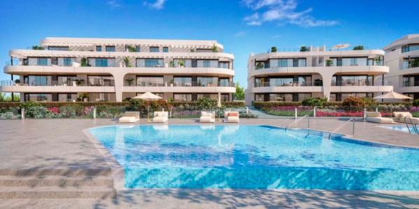 Venta de piso en Piso en Calle Laelia, Nueva Atalaya, Estepona, Estepona
 photo 3
