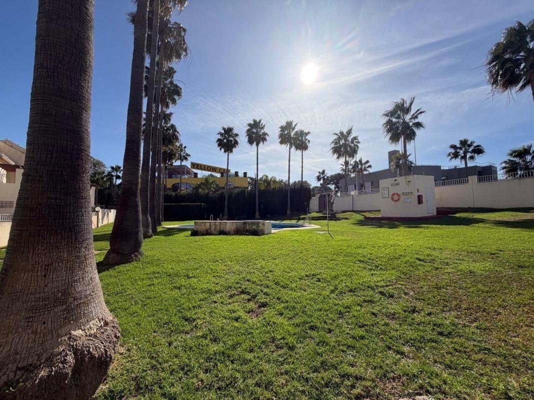 Продажа таунхауса в Chalet adosado en Urbanización el Rosario, El Rosario-Ricmar, Marbella , Марбелла photo 4