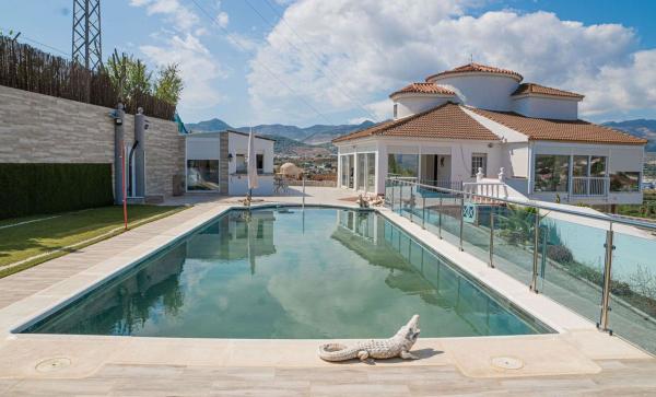 Casa o chalet independiente en Calle Gaviota, El Romeral-Peñón de Zapata, Alhaurín de la Torre thumbnail 1
