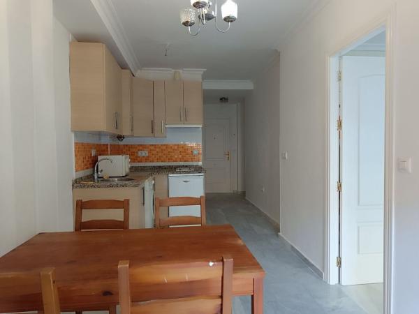 Venta de piso en Piso en Calle del Capitan, Zona Puerto Deportivo, Fuengirola, Fuengirola
 photo 4