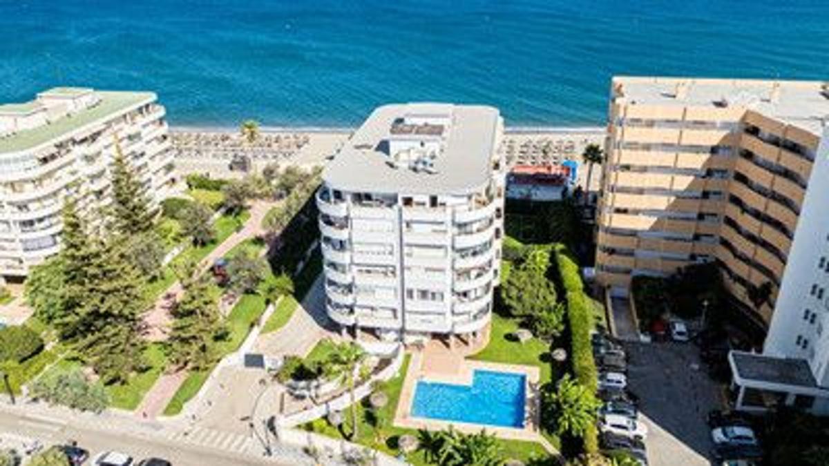 Sprzedaż mieszkania w Piso en Avenida Fuengirola, El Higuerón, Fuengirola, Fuengirola
photo 1