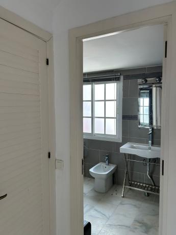 Duplex en venta en Dúplex en Urbanización Los flamencos, 12, Puerto de la Duquesa, Manilva, Manilva thumbnail 2