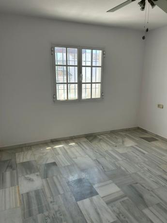 Duplex en venta en Dúplex en Urbanización Los flamencos, 12, Puerto de la Duquesa, Manilva, Manilva photo 4