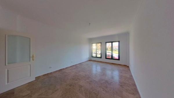 Venta de piso en Piso en Avenida de Barcelona, Linda Vista-Nueva Alcántara-Cortijo Blanco, Marbella, Marbella
thumbnail 2
