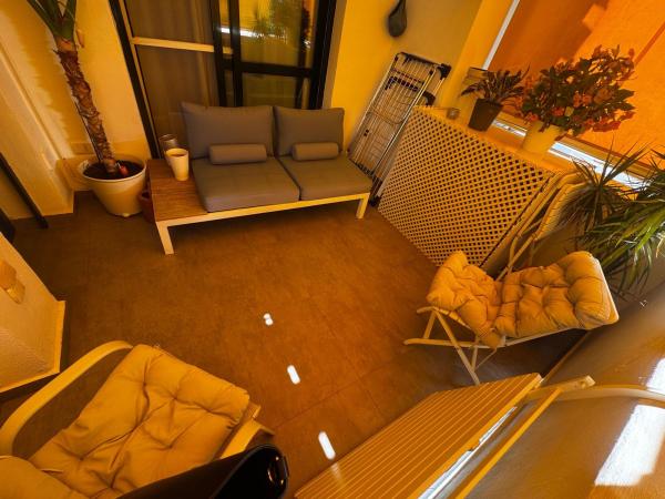 Venta de piso en Piso en Avenida Joan Miró, Calvario, Torremolinos, Torremolinos
 photo 2