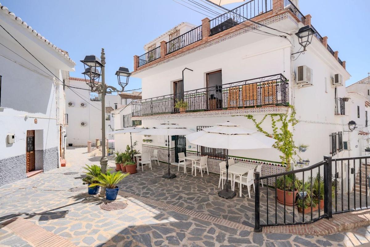 Propiedades en venta y alquiler en España photo 1