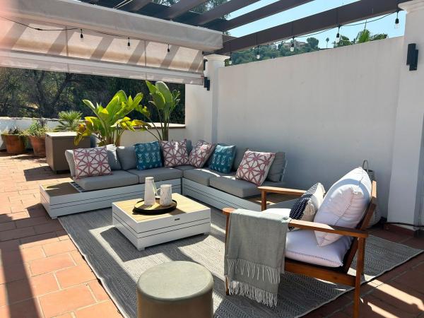 Duplex en venta en Dúplex en Urbanizacion Torre Esteril, 6, Los Arqueros-Puerto del Almendro, Benahavís, Benahavís photo 2