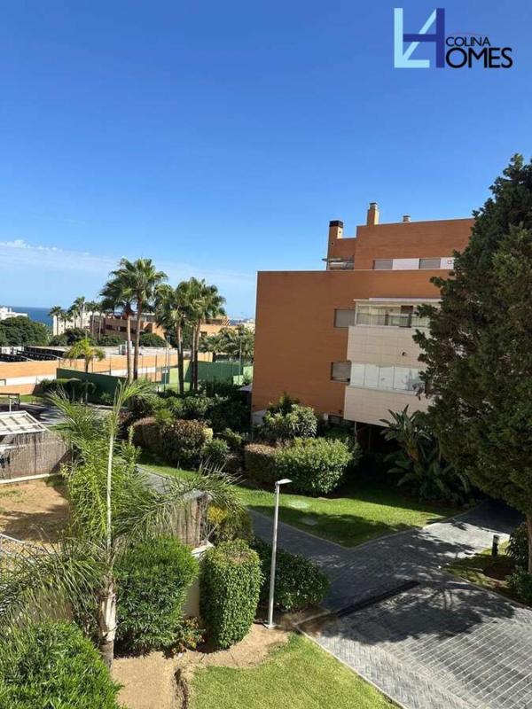 Venta de piso en Piso en El Pinillo, Torremolinos, Torremolinos
photo 2