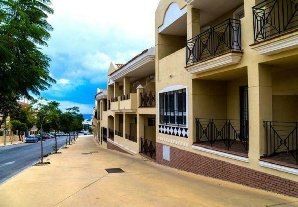 Venta de piso en Piso en Vicente Blanch Picot, El Pinillo, Torremolinos, Torremolinos
photo 3