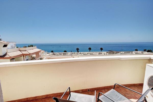 Sprzedaż mieszkania w Piso en Avenida del Sol, 16, Zona Centro Comercial Torrequebrada, Benalmádena, Benalmádena
 photo 4