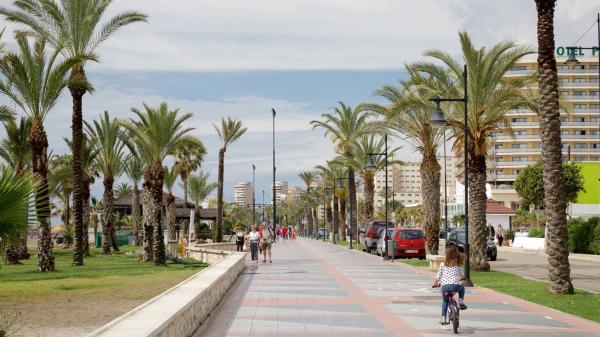 Venta de piso en Piso en Calle Frutos Herranz, El Pinillo, Torremolinos, Torremolinos
thumbnail 3