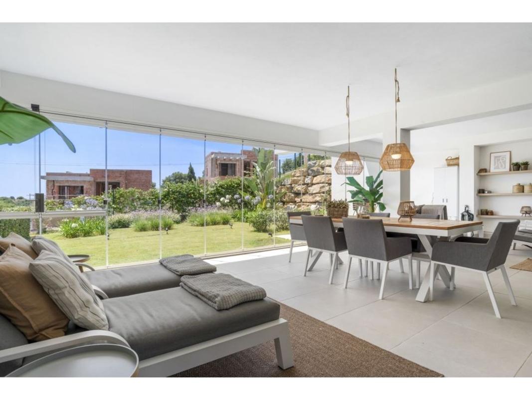 Venta de piso en Piso en Avenida del Arte, Estepona Golf, Estepona, Estepona
photo 1
