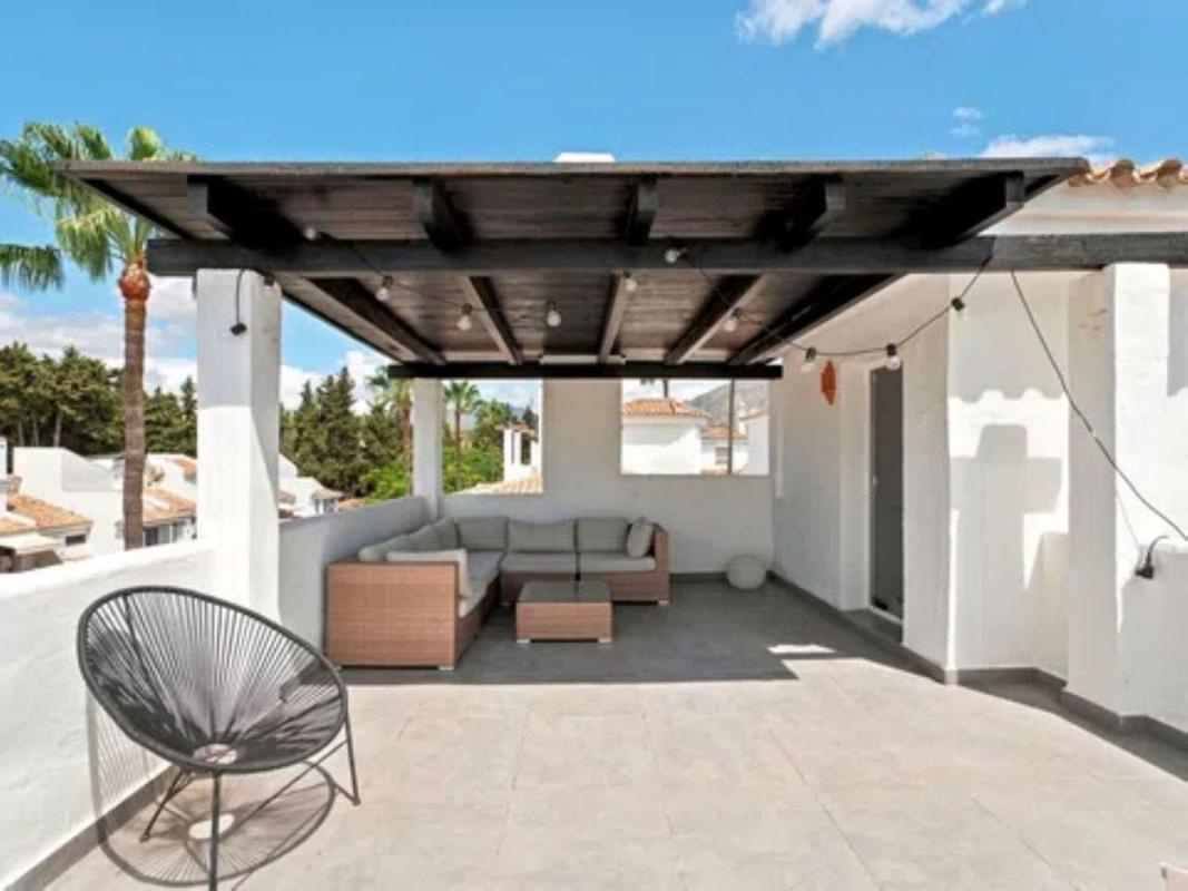 Venta de duplex en Dúplex en La Dama de Noche-La Alzambra, Marbella, Marbella photo 3