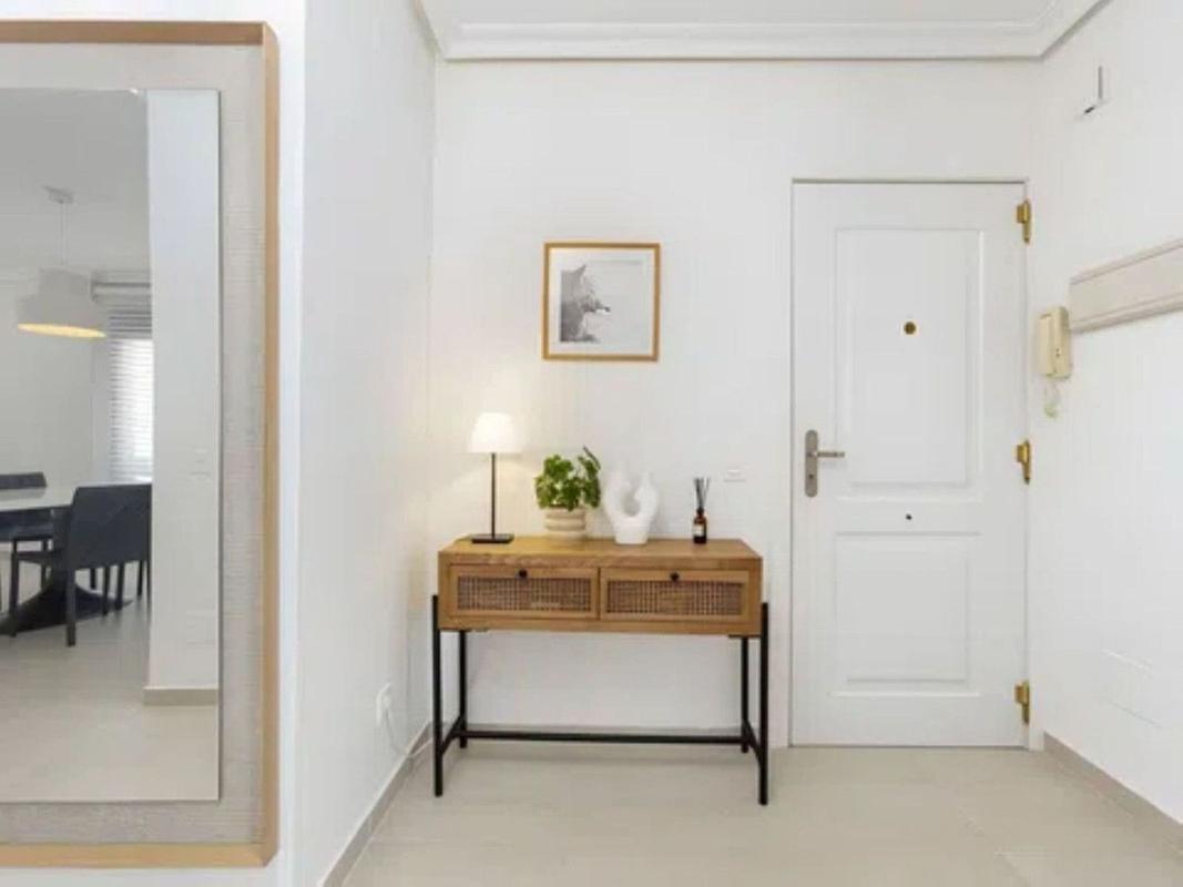 Venta de piso en Piso en Nueva Andalucía, Marbella, Marbella
photo 2
