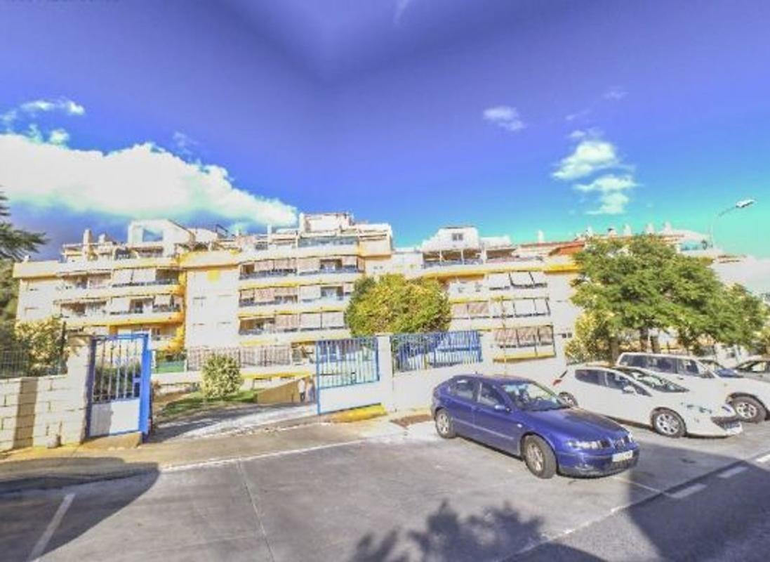 Venta de piso en Piso en Calle Vicente Blanch Picot, El Pinillo, Torremolinos, Torremolinos
photo 1
