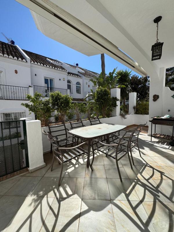 Venta de chalet adosado en  Chalet adosado en Poligono Urpng9, 91, Lomas de Marbella Club, Marbella , Marbella photo 3