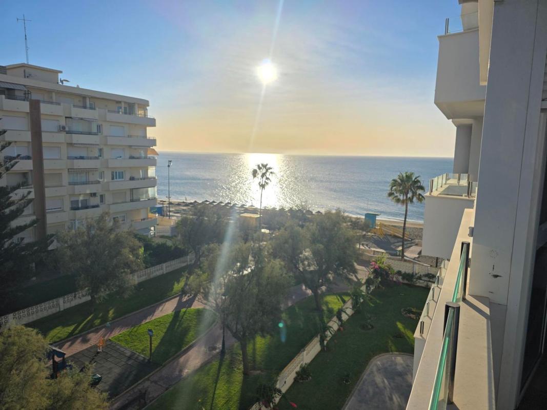 Venta de piso en Piso en Calle Alberto Morgenstern, Zona Sohail, Fuengirola, Fuengirola
photo 1