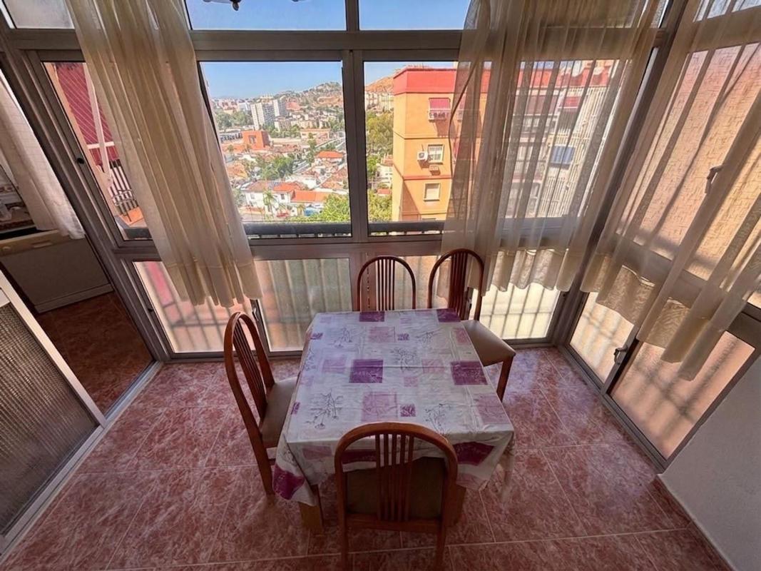 Sale of apartment in Piso en Avenida Nuestra Señora de las Guías, Mangas Verdes - Las Flores, Málaga, Málaga
photo 3