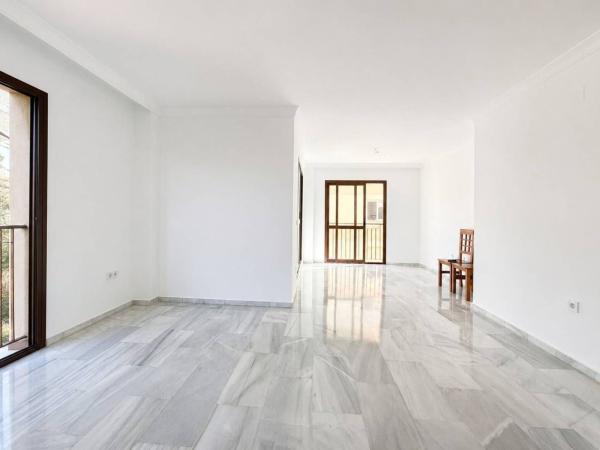 Sprzedaż mieszkania w Piso en Calle Paloma, Arroyo de la Miel, Benalmádena, Benalmádena
photo 1