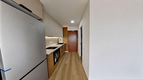 Квартира на продажу в Estudio en Avenida Zurita, Romana Playa, Marbella, Марбелла thumbnail 3