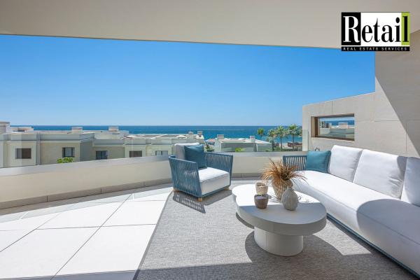 Venta de piso en Piso en Calle Gabriel Celaya, Zona Calvario, Estepona, Estepona
 photo 3