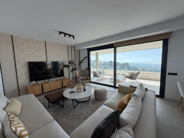 Venta de piso en Piso en Alto de los Monteros, Marbella, Marbella
photo 1