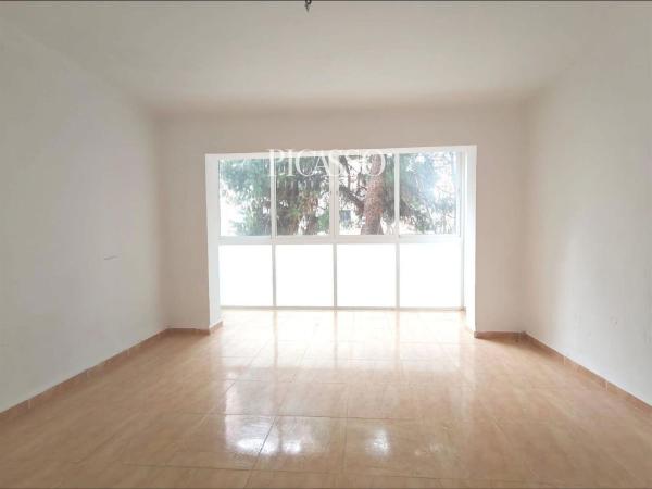 Venta de piso en Piso en Calvario, Torremolinos, Torremolinos
thumbnail 3