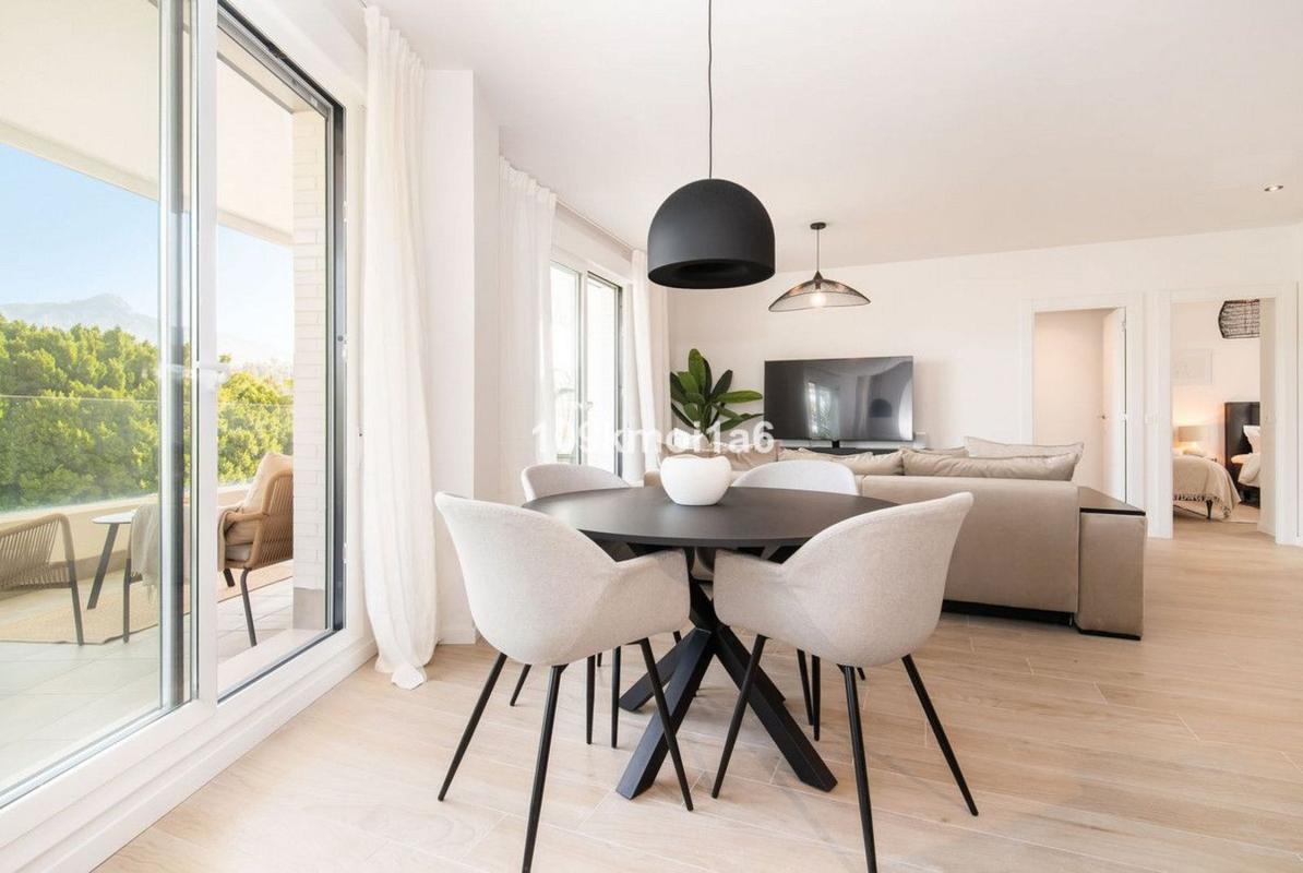 Venta de piso en Piso en Calle Miguel Delibes, Rodeo Alto-Guadaiza-La Campana, Marbella, Marbella
 photo 5