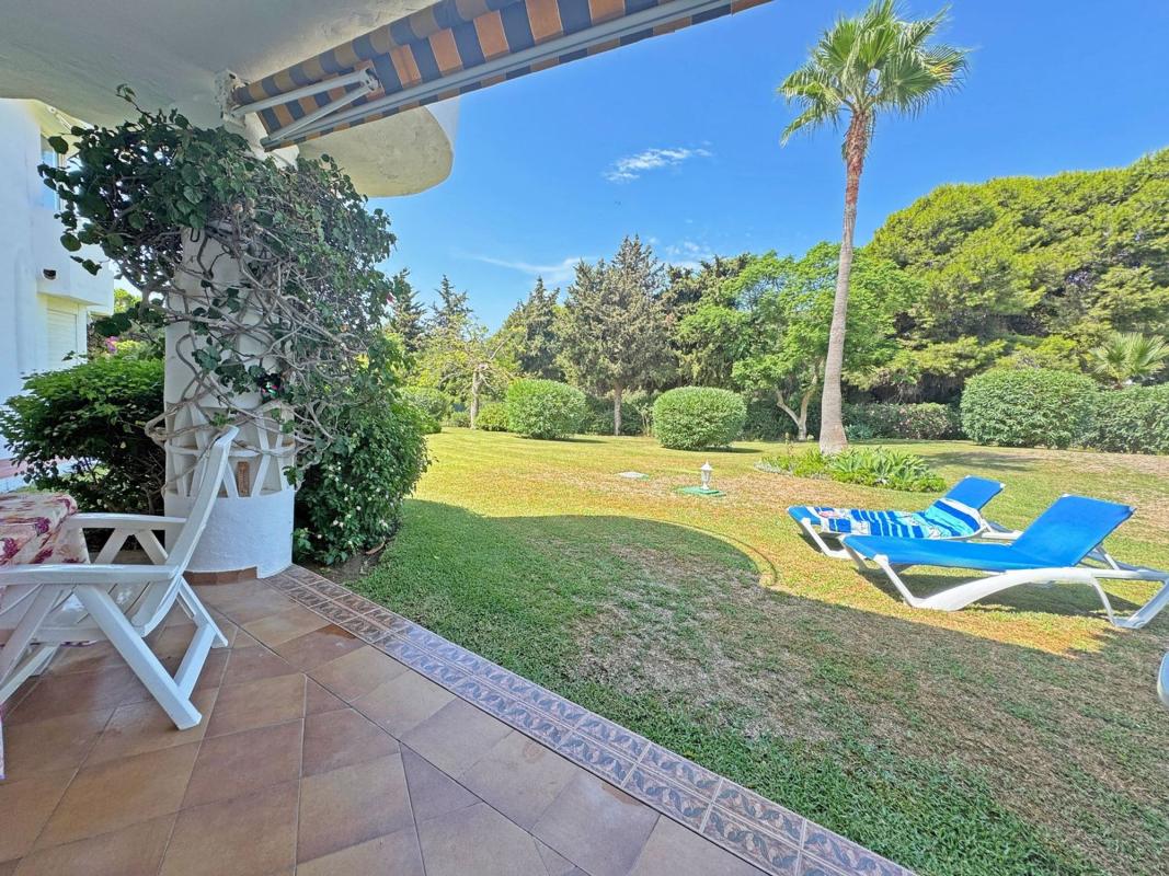 Venta de piso en Piso en Julian Lozano Calahonda, Sitio de Calahonda, Mijas, Mijas
photo 1